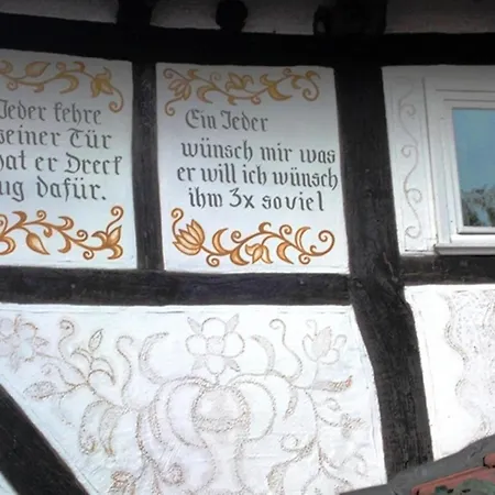 Traditionelles In Hessen Mit Garten